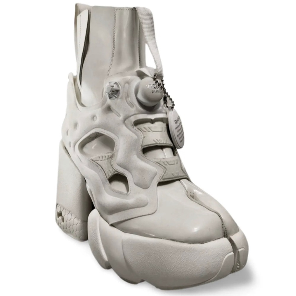 Maison Margiela x Reebok InstaPump Fury Hi Tabi White Sneaker Boots